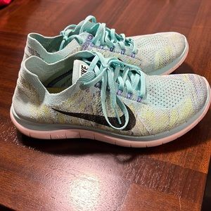 Nike women’s free flyknit size 9.5